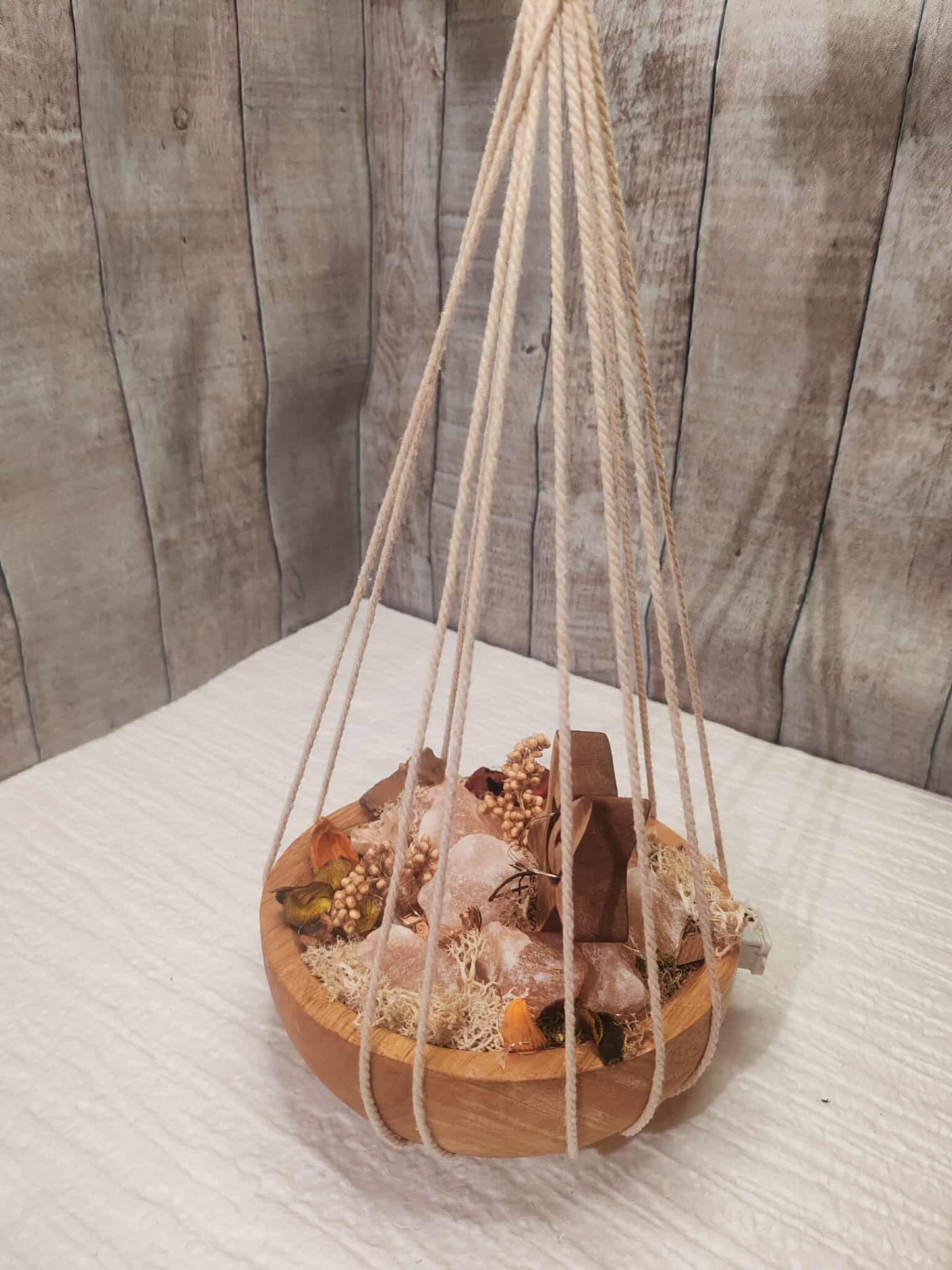 Suspension décorative artisanale avec véritables morceaux de sel rose de l’Himalaya