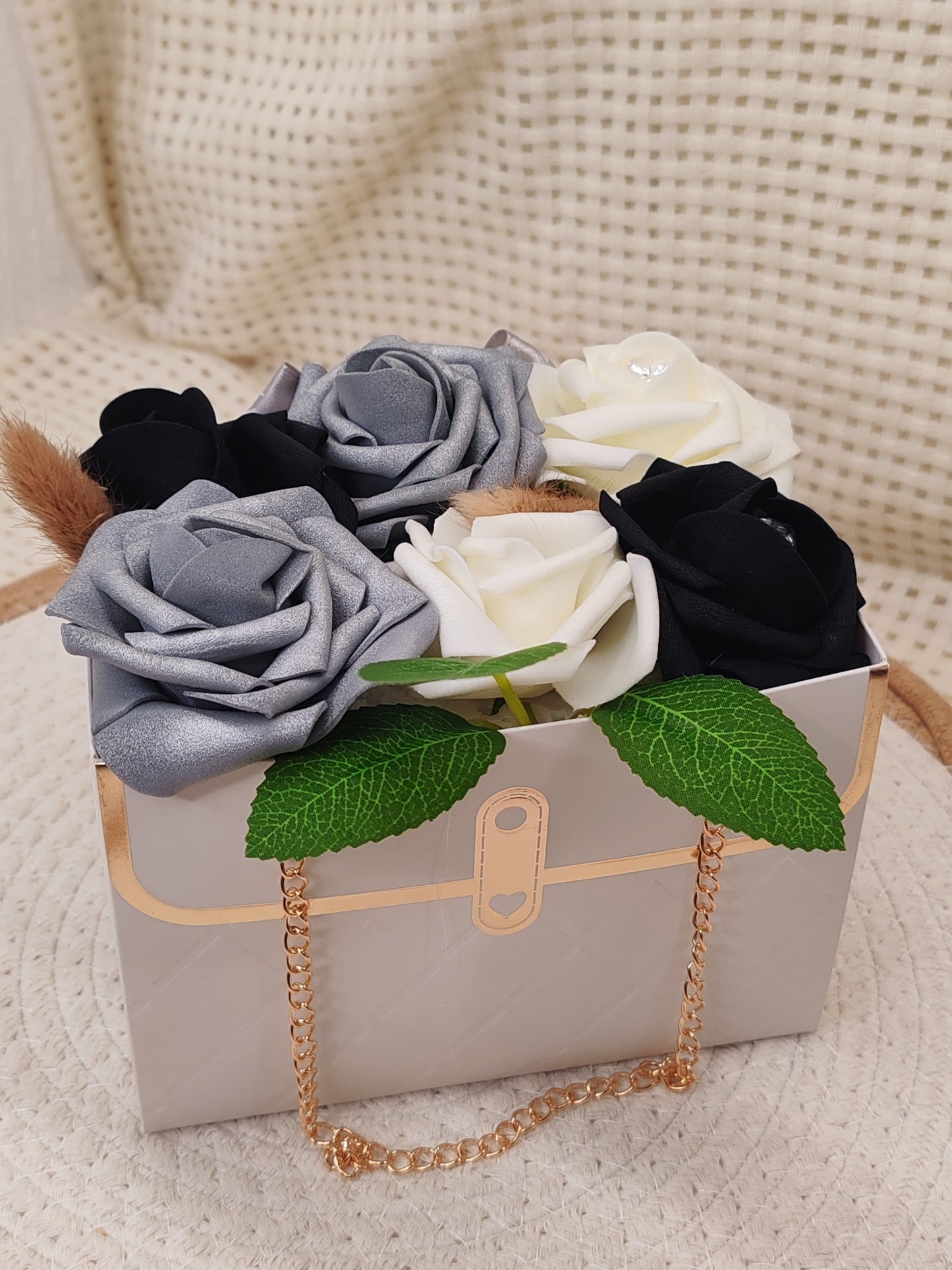 🌸 Box Florale “Sac à Main” – Création Artisanale Unique 🌸
