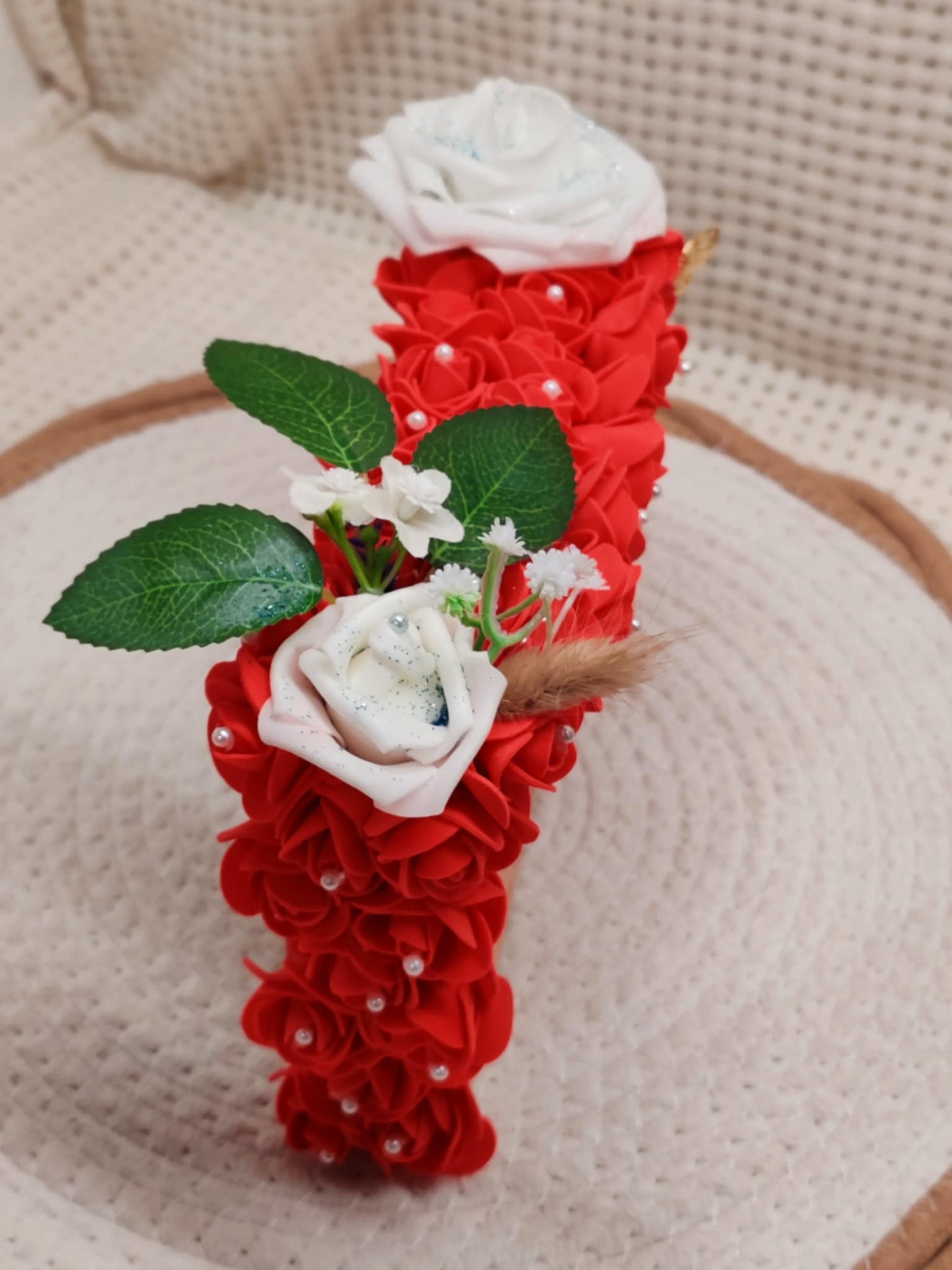 🌹 Joli Cadre Recouvert de Roses – Création Artisanale Unique 🌹