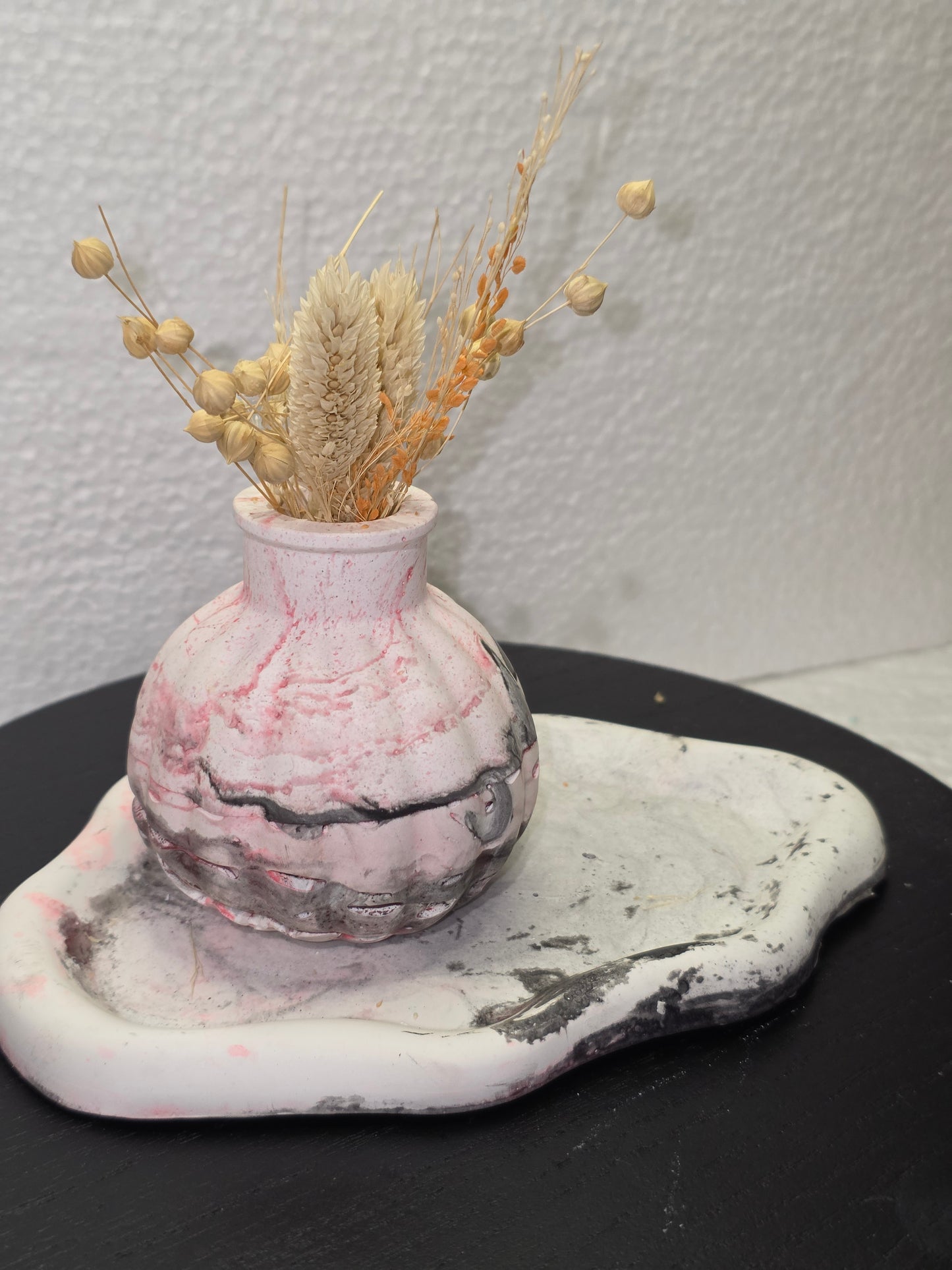 Vase décoratif fait main en aquarésine – Pièce artisanale ✨