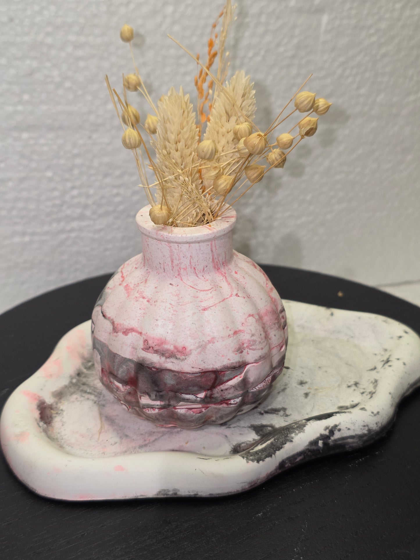 Vase décoratif fait main en aquarésine – Pièce artisanale ✨