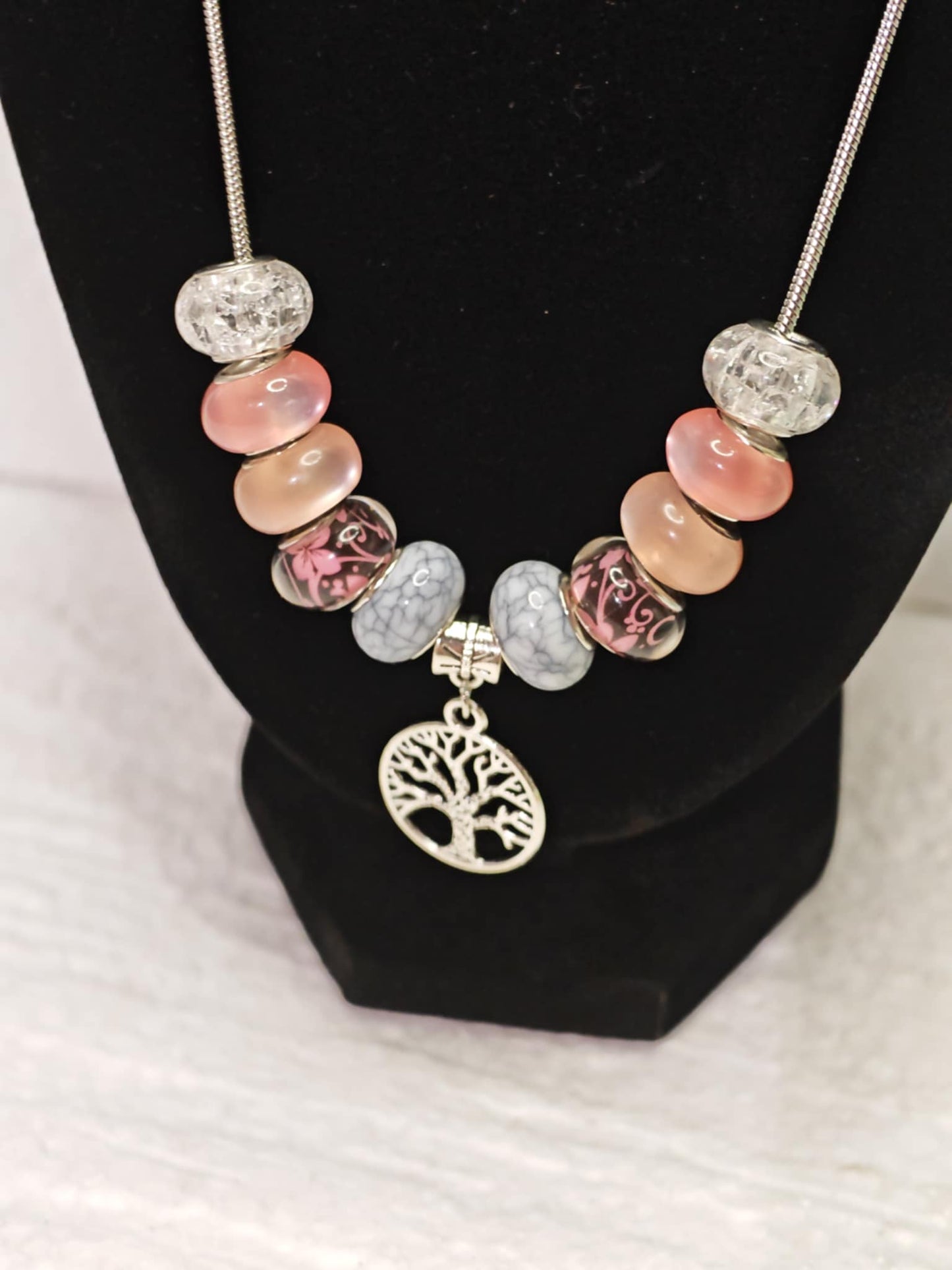 Collier d’exception Arbre de Vie – Perles raffinées & chaîne argentée