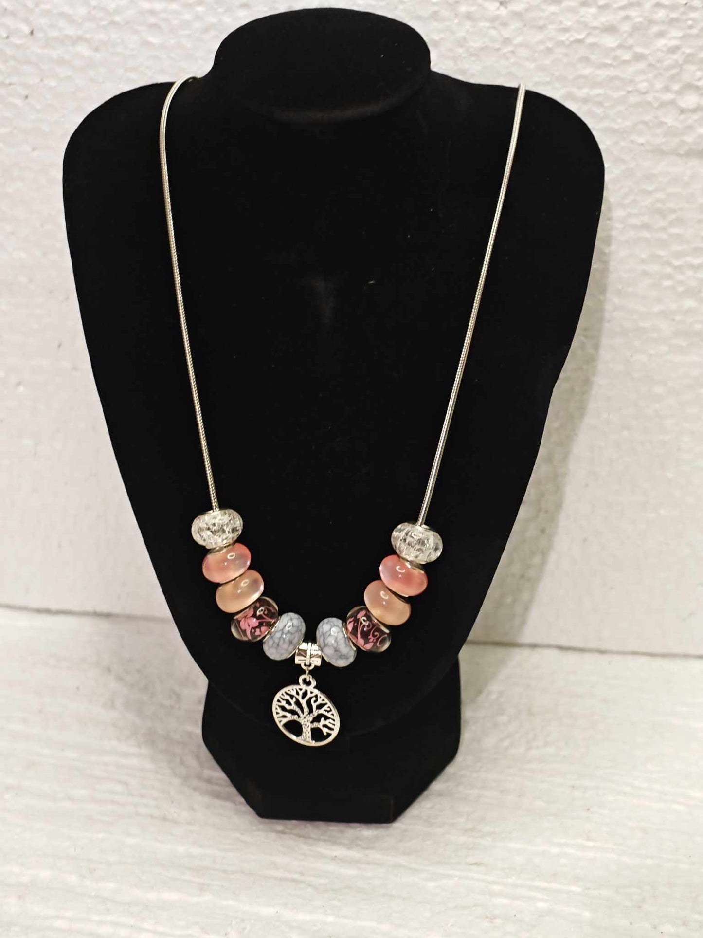 Collier d’exception Arbre de Vie – Perles raffinées & chaîne argentée