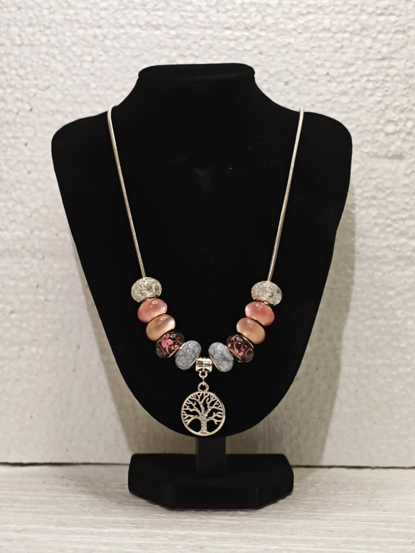 Collier d’exception Arbre de Vie – Perles raffinées & chaîne argentée