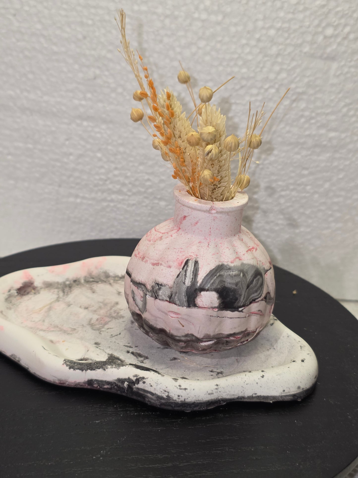 Vase décoratif fait main en aquarésine – Pièce artisanale ✨