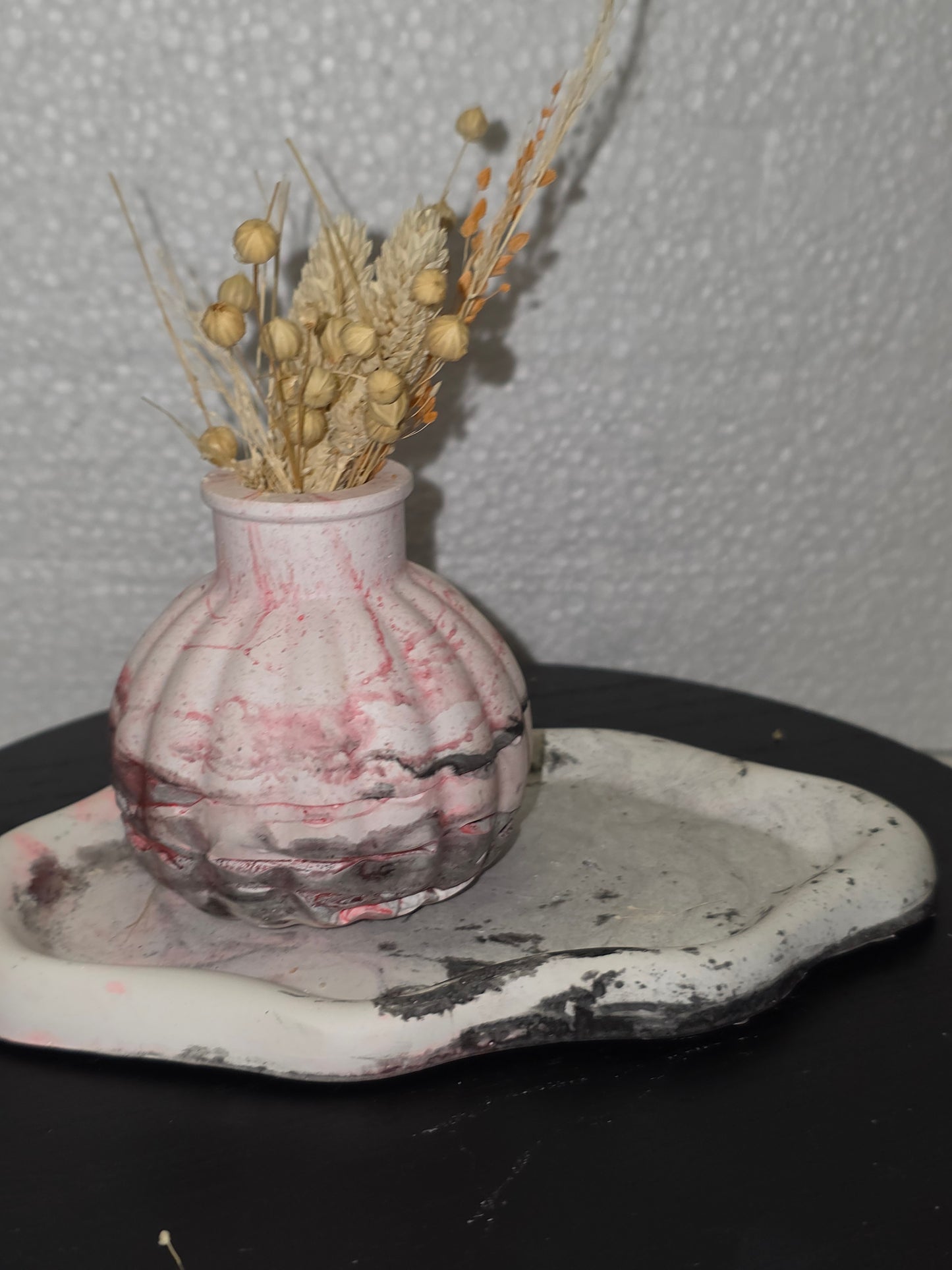 Vase décoratif fait main en aquarésine – Pièce artisanale ✨