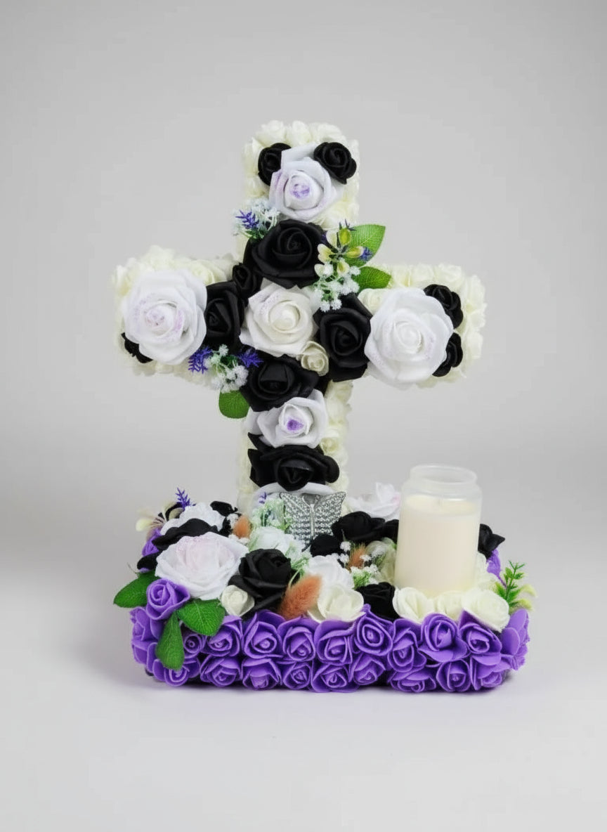 Croix funéraire avec socle